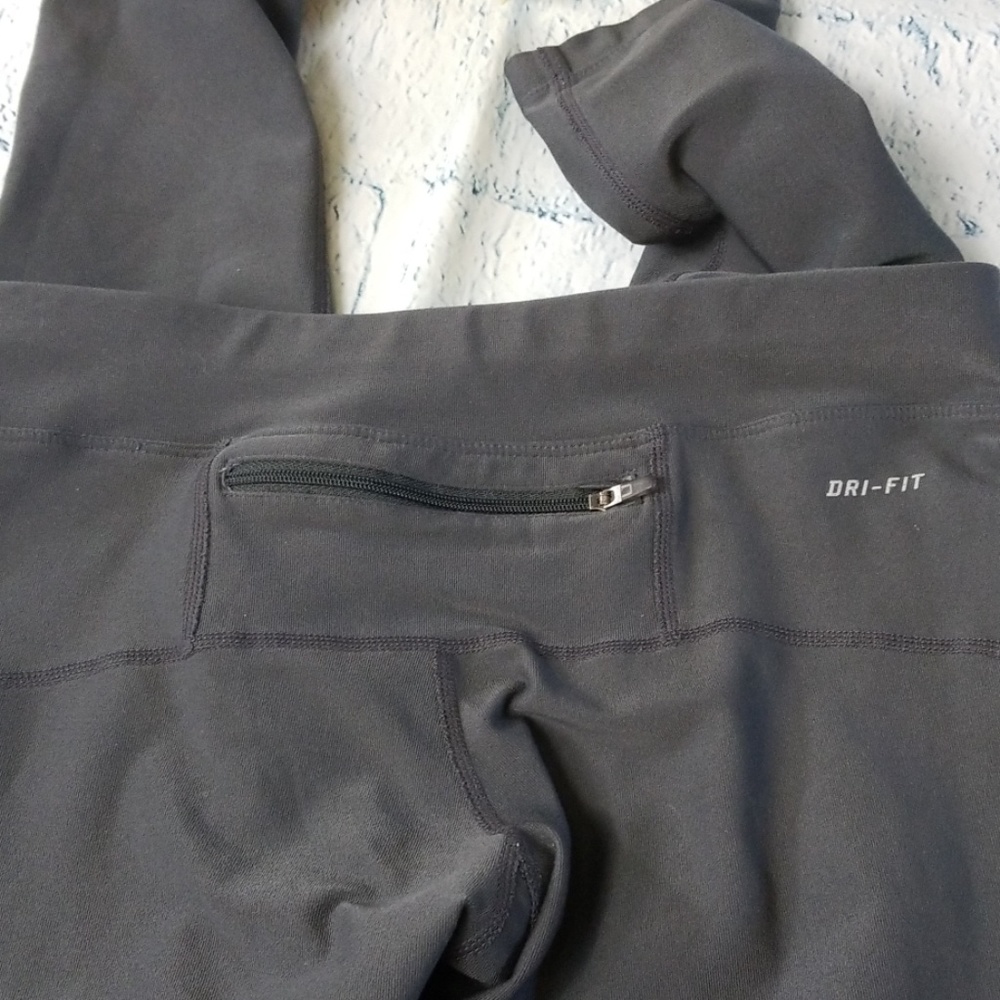 Nike Dry Fit Running Capris - Picture 3 of 6